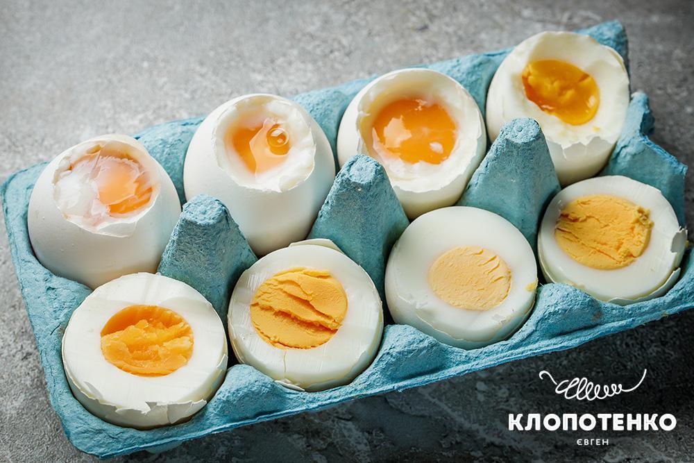 Скільки варити яйце: час для рідкого й крутого жовтка